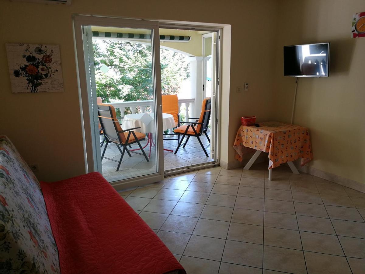 Apartmani Ban Omišalj Buitenkant foto