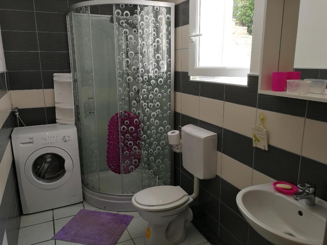 Apartmani Ban Omišalj Buitenkant foto