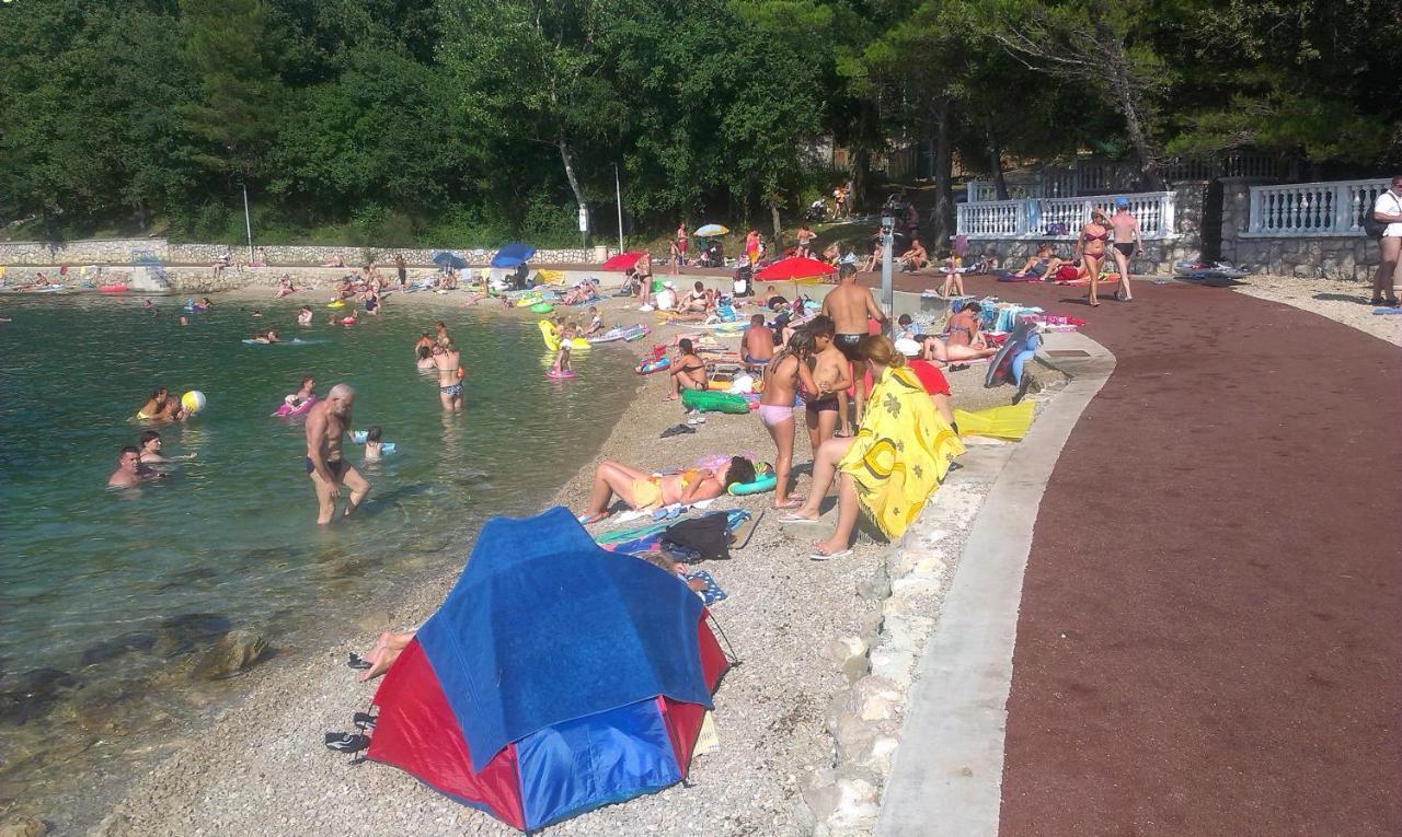 Apartmani Ban Omišalj Buitenkant foto