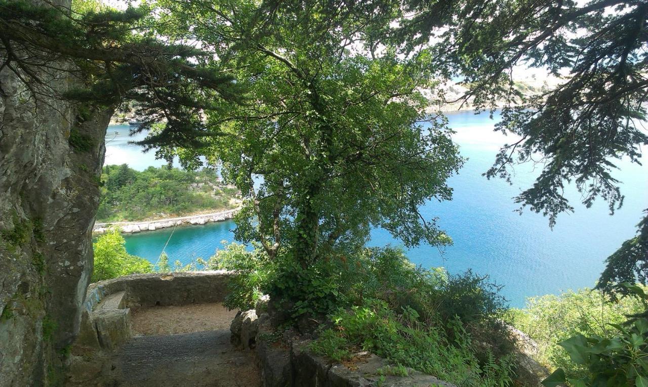 Apartmani Ban Omišalj Buitenkant foto